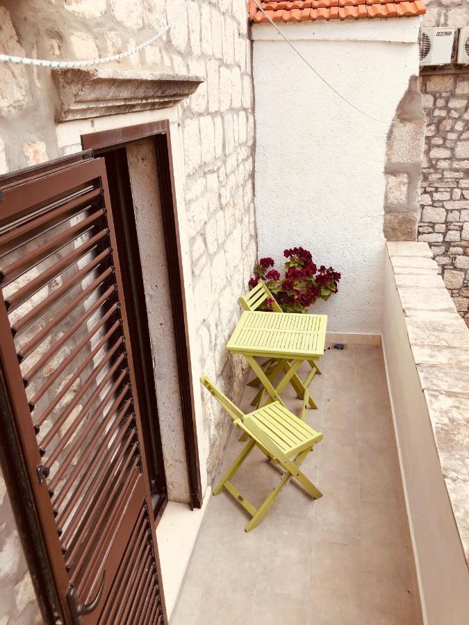Apartma Chupa *